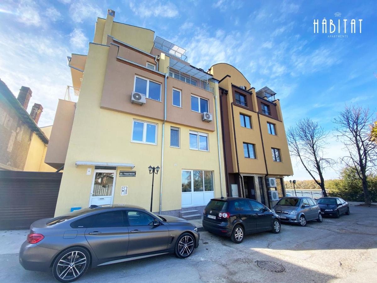 Habitat The River Apartment Ruse Esterno foto